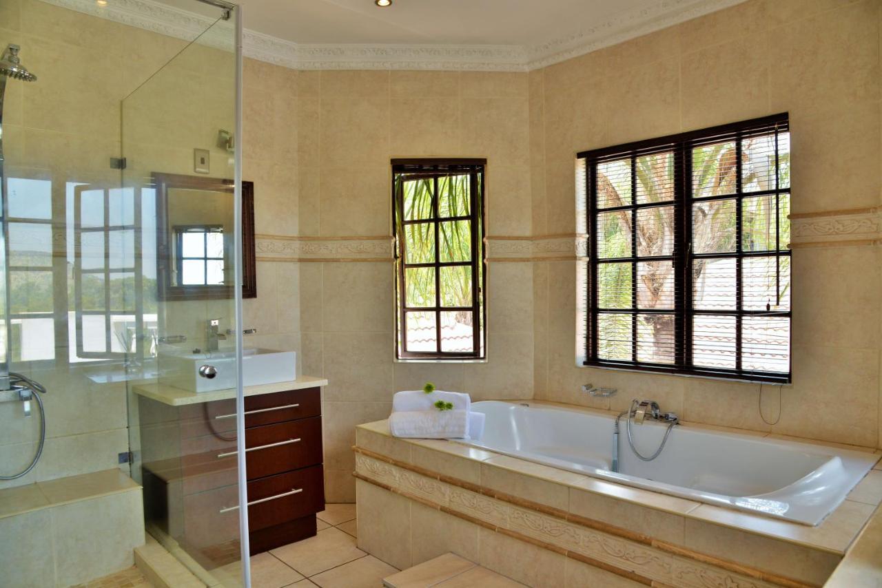 Indlovukazi Guesthouse Hartbeespoort Bagian luar foto