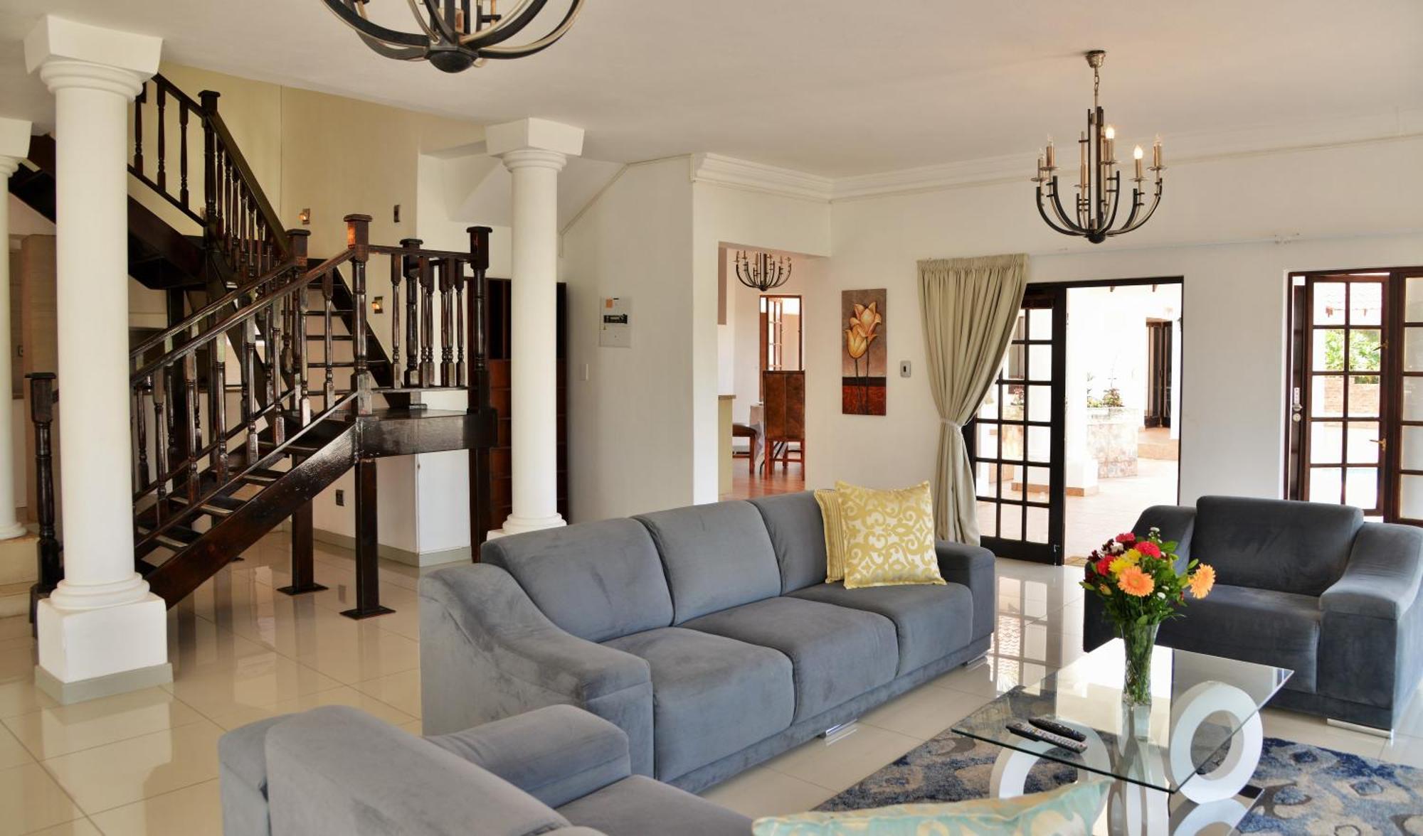 Indlovukazi Guesthouse Hartbeespoort Bagian luar foto