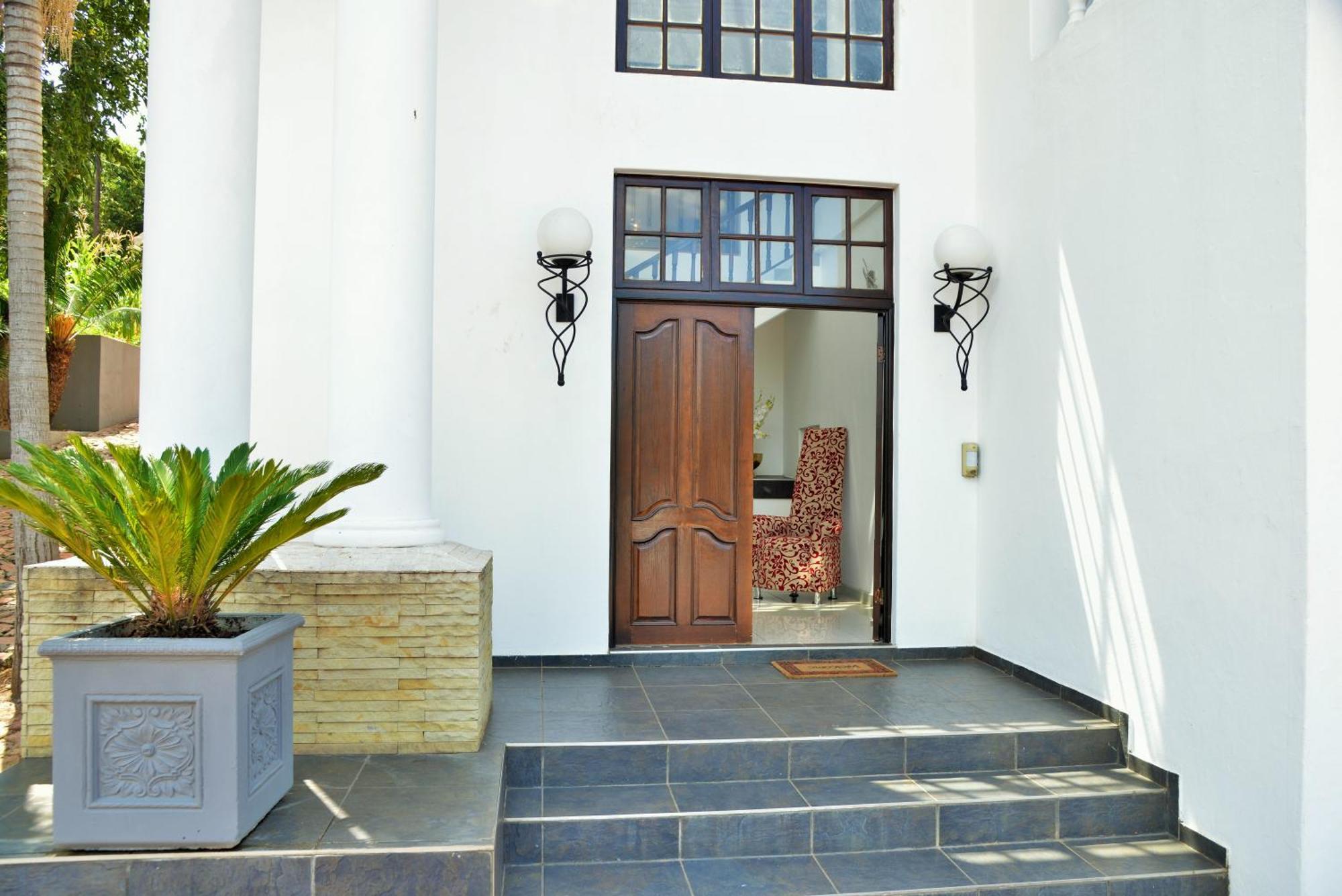 Indlovukazi Guesthouse Hartbeespoort Bagian luar foto