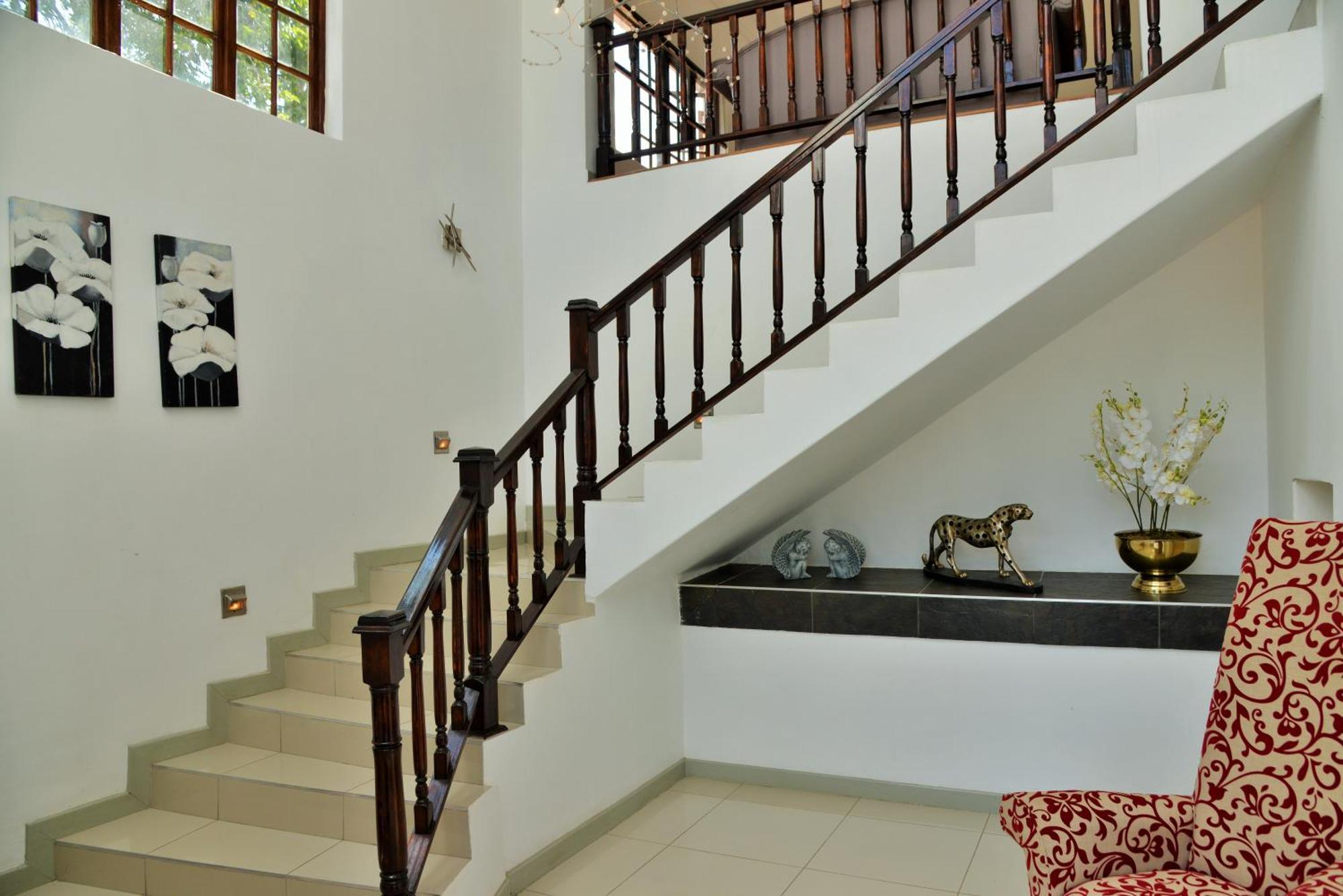 Indlovukazi Guesthouse Hartbeespoort Bagian luar foto